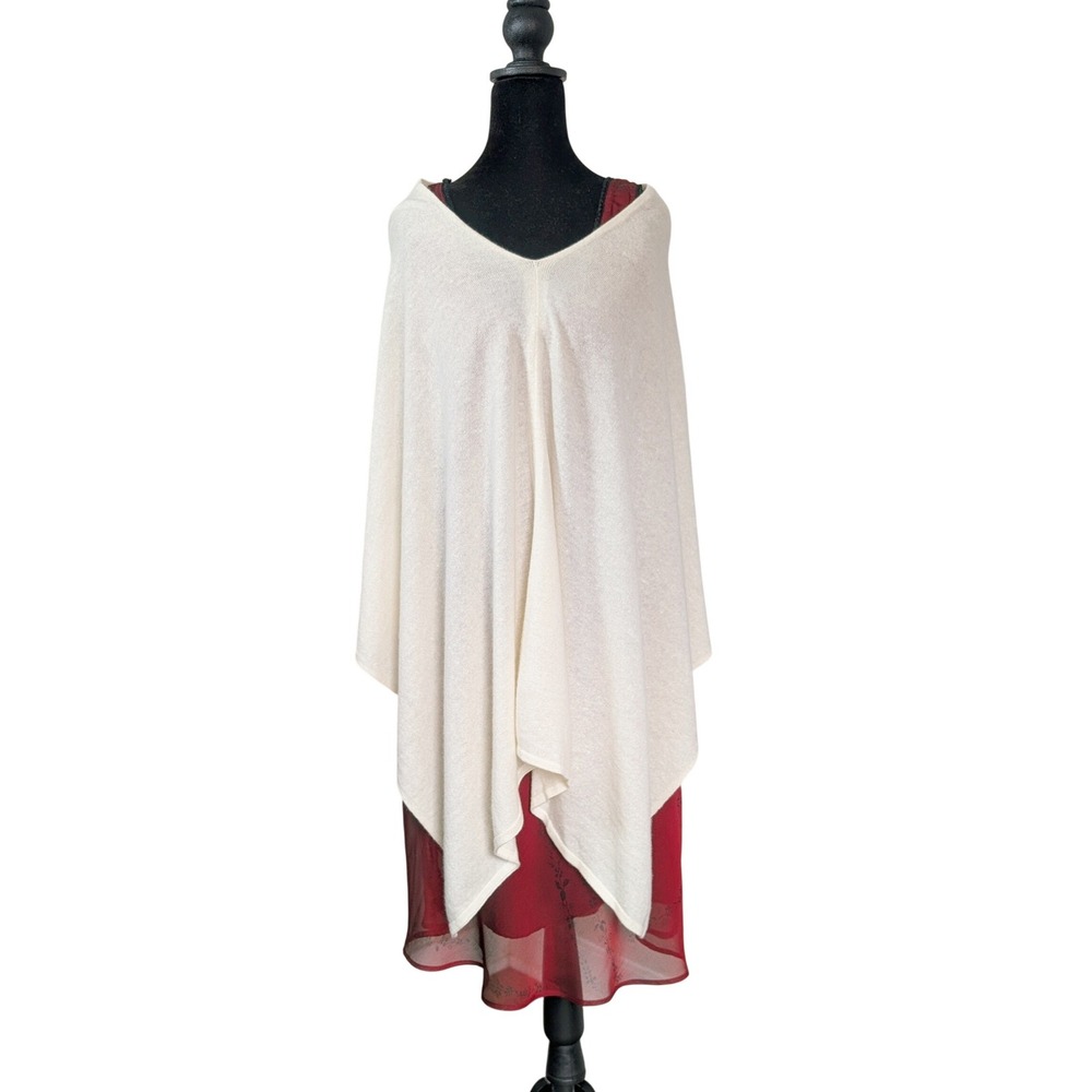 Tahari Quiet Luxury Ethereal Boho Chic Cashmere Versatile Poncho